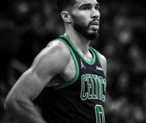 星空体育-塔图姆在西班牙队比赛中出色防守，高光表现引发热议！的简单介绍