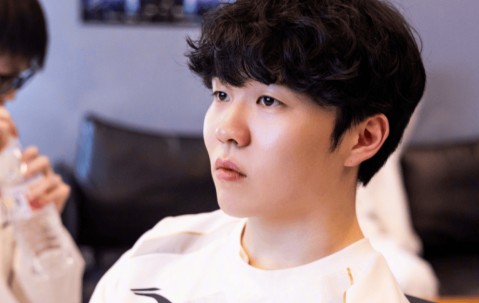 XINGKONG-Rookie在RNG比赛中高光表现，逆转引发热议！的简单介绍