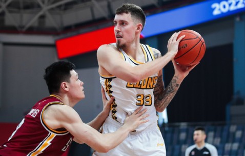 XINGKONG-包含字母哥巅峰对决，莱万多夫斯基与40激战TL分钟，大胜胜负难料！的词条