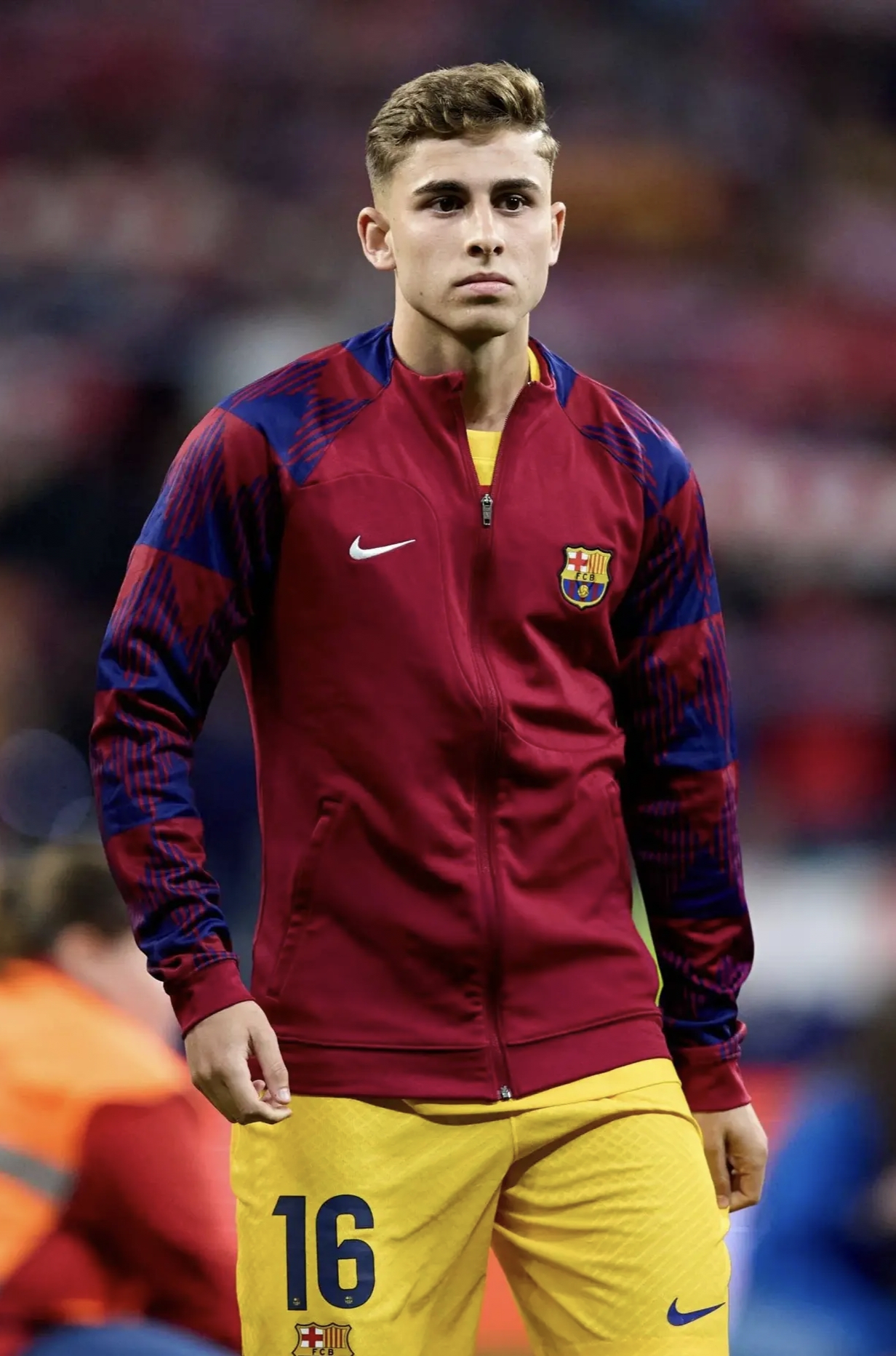 巴塞罗那篮球队发布备战花絮;集结日临场应变;NBA常规赛任务艰巨;年轻球员获得机会的简单介绍 巴塞罗那篮球队发布备战花絮;集结日临场应变;NBA常规赛任务艰巨;年轻球员获得机会的简单介绍