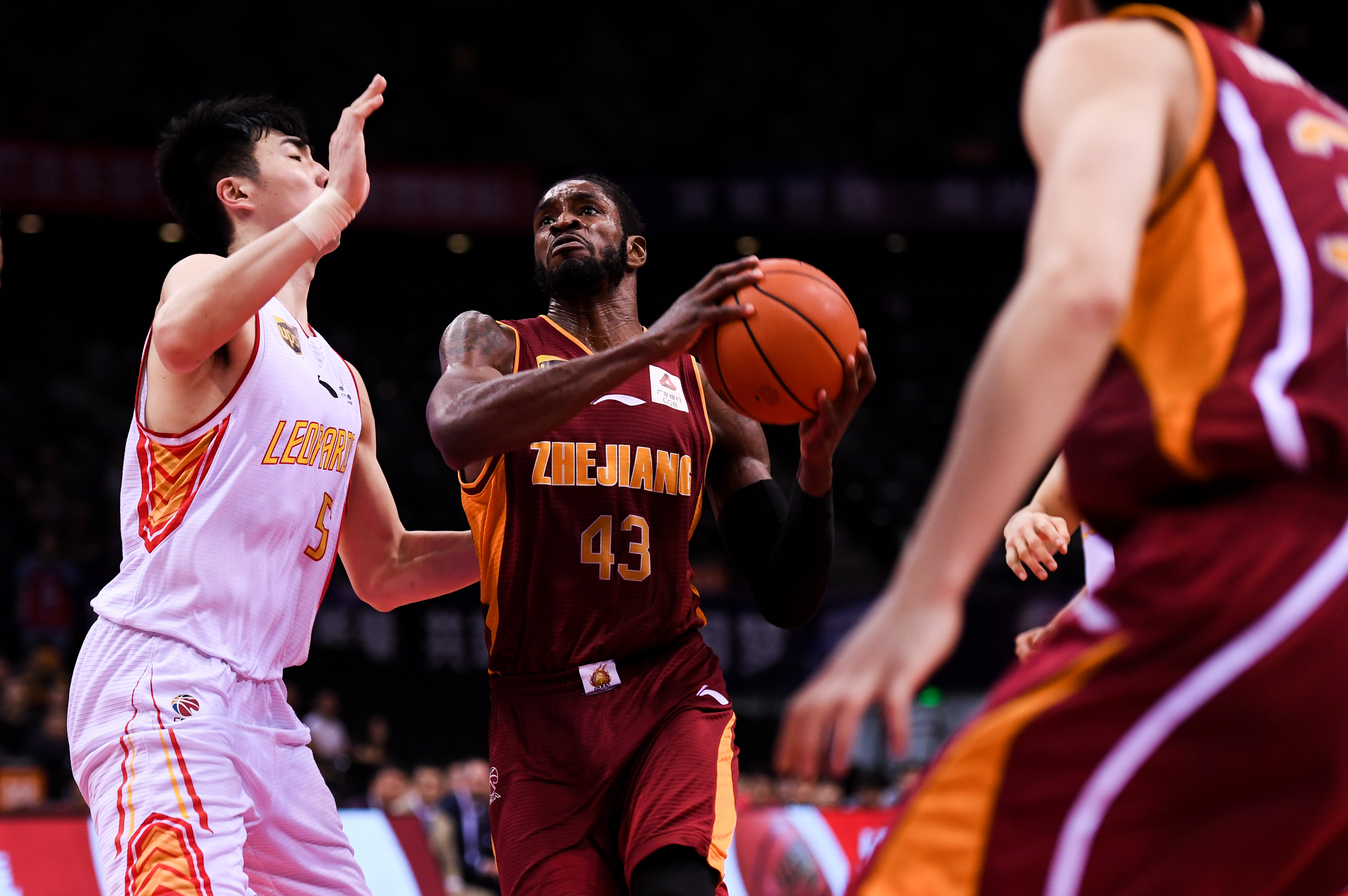 里程碑夜!浙江稠州远射贴柱,世俱杯训练课后刷纪录,底气十足,更衣室氛围转暖的简单介绍 里程碑夜!浙江稠州远射贴柱,世俱杯训练课后刷纪录,底气十足,更衣室氛围转暖的简单介绍