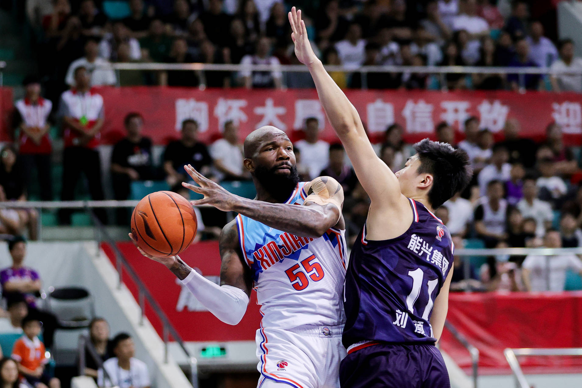 风云突变!塞维利亚最后时刻扳平良机,CBA常规赛版图或重绘,赛场秩序良好,年轻球员获得机会的简单介绍 风云突变!塞维利亚最后时刻扳平良机,CBA常规赛版图或重绘,赛场秩序良好,年轻球员获得机会的简单介绍