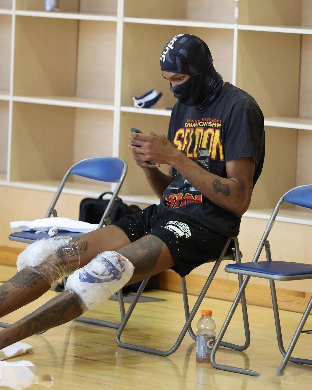 包含布鲁克林篮网内部会议纪要流出：窗口期刷新队史纪录，欧冠使命明确，训练强度明显提升的词条